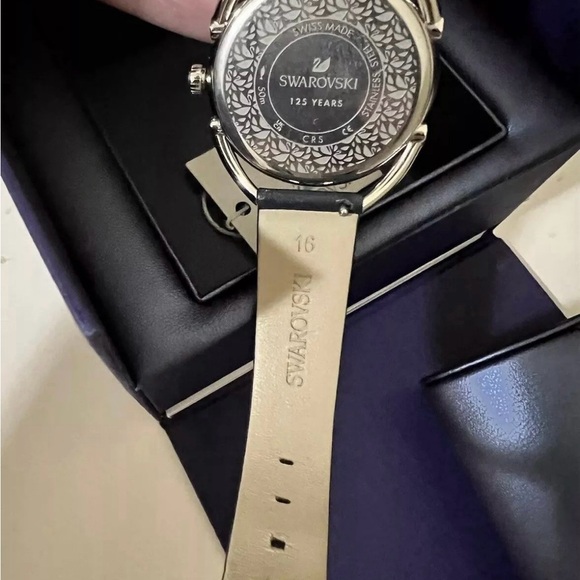SWAROVSKI CRYSTALLINE WOMEN WATCH, LEATHER BAND